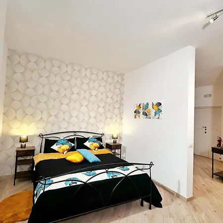 Maloma Intero Fronte Metro A *