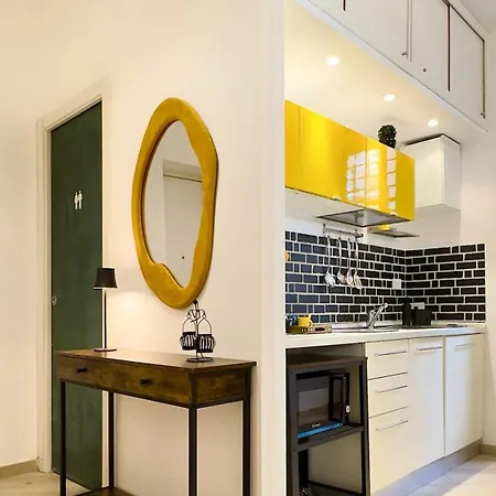 Maloma Intero Fronte Metro A Апартаменты *