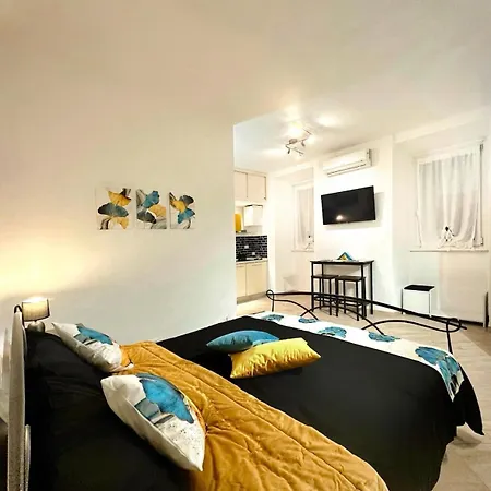 Апартаменты Maloma Intero Fronte Metro A