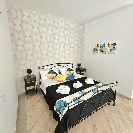 Maloma Intero Fronte Metro A